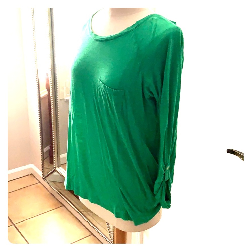 Women’s Green Express Shirt